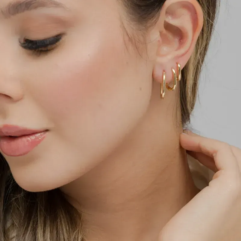 Brinco Argola Nina Médio Banho Ouro 18k Semijoia