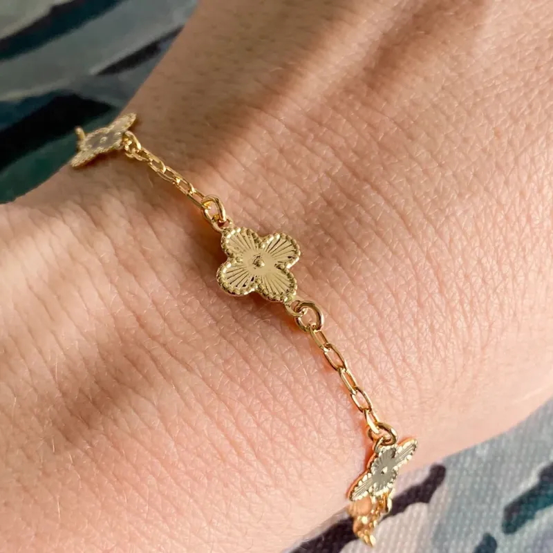 Pulseira Trevos Liso Paris Banhado Em Ouro