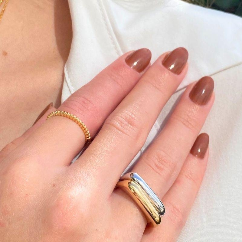 Anel Croissant Fino Liso Jardim Secreto Banhado Em Ouro 18k