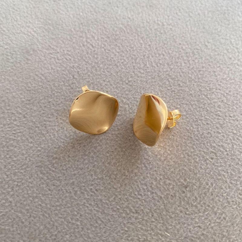Brinco Organico Minimalista Banho Ouro 18k Semijoia