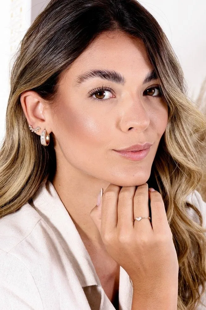 Brinco Ear Cuff com Zirconia Baguete Banho Ouro 18k Semijoia
