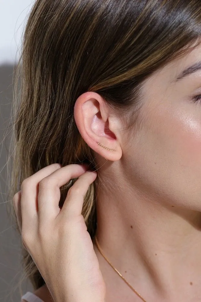 Brinco Earcuff Bolinhas Liso Banho Ródio Branco Semijoia