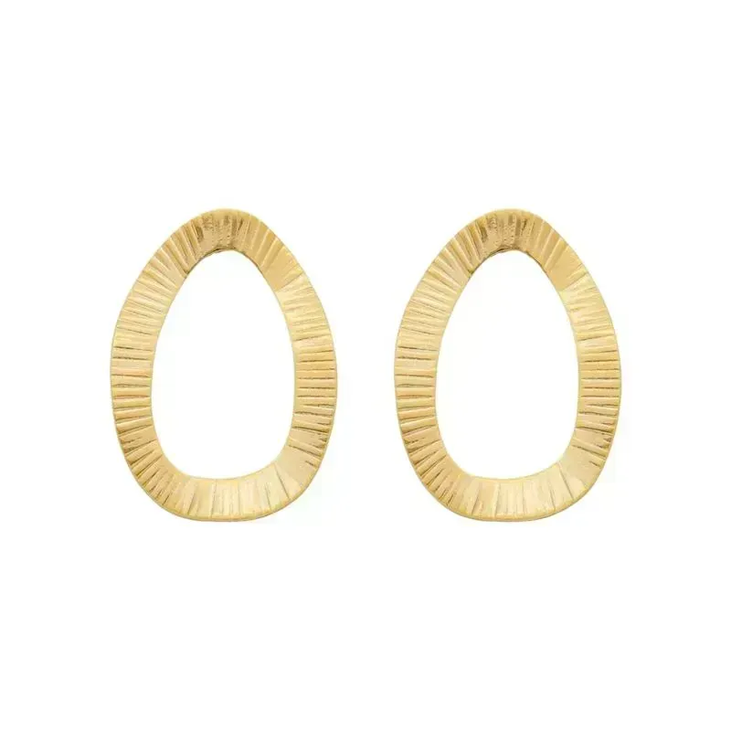 Brinco Oval Detalhado Banhado Banho Ouro 18k Semijoia