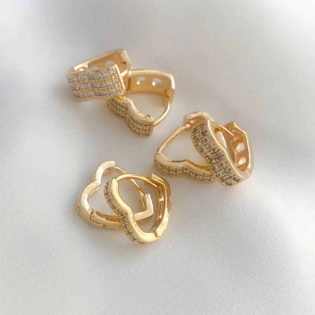 Brinco Argola Coração 1 Zirconia Pequeno Coleção Zurique Banho Ouro 18k Semijoia