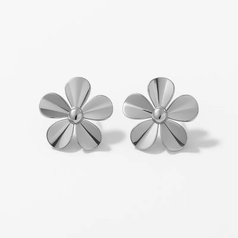 Brinco Flor Liso Grande Banho Ouro 18k Semijoia